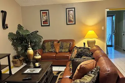 Image de Sleep N Stay inn. Saint Rose, La. 3 mins to airport. 15 mins, metro New Orleans