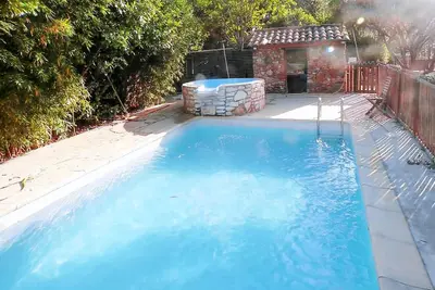 Image de Stunning home in Les Mages