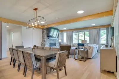 Image de Magnificent 4+Bedroom Luxurious Ski-In/Out Rental in Okemo’s SouthFace Village