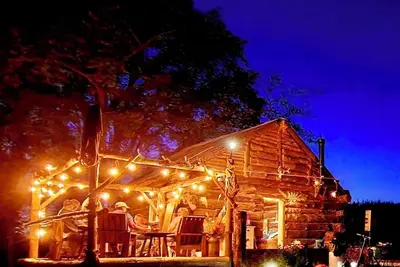 Image de Rustic Cabin with Stunning Views and Walking Paths