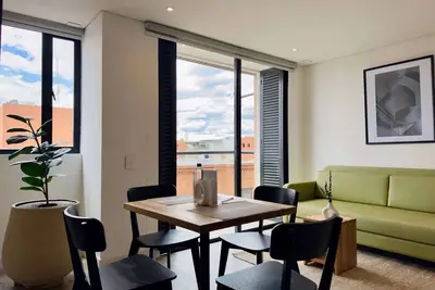 Image de w* | Modern 2br w/ Balcony in Santa Barbara