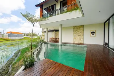 Image de A 4br Sanctuary with Calming Rice Field Views