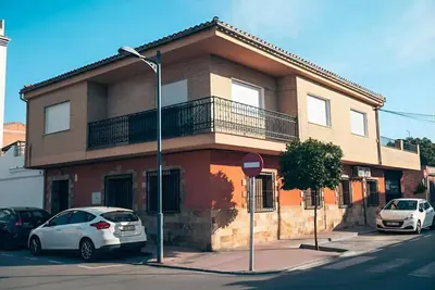 Image de Maison individuelle spacieuse et intime près de Grenade
