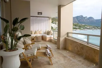 Image de Clifton Views - Oceanfront Home