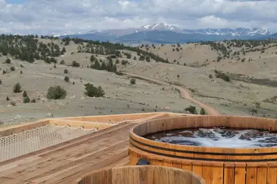 Image de Views • Scandinavian Thermal Experience • Hot Tub • Cold Plunge • Stargazing Net