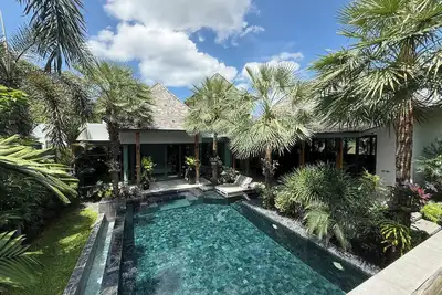 Image de Luxury Pool Villa Jacuzzi • Gym • Cinema • Laguna