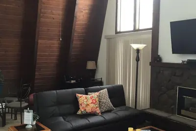 Image de 3-bedroom condo near Heavenly Ski Resort’s Nevada Lodges