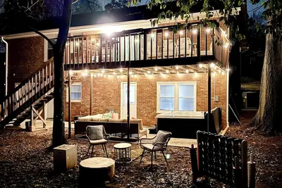 Image de 5br, Pet Friendly, Hot Tub, Karaoke, Quail Hollow Hideaway