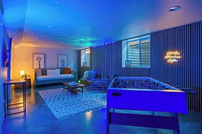 Image de Historic Midtown Gem w/ Retro Game