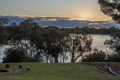 Image de Willow Lodge Retreat – Murray Riverside Escape - Private Boat Ramp and Mooring