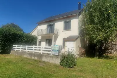 Image de Maison de vacances à Murol  8 pers. , jardin clos, proche château  commerces