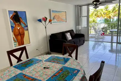 Tropical Beachfront Apartment in Isla Verde