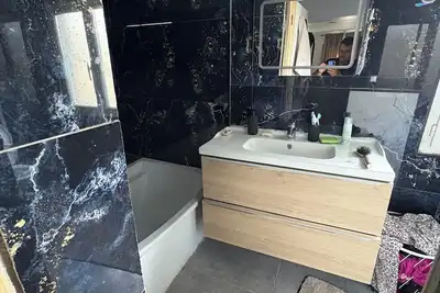 Image de Maison cosy avec jardin verdoyant