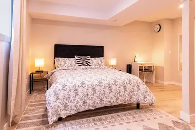 Image de Bright Riverbend Getaway | Close to Nature & Downtown