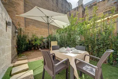 Image de Casa Elena / Garden / Office / 1 Minute to the Sea