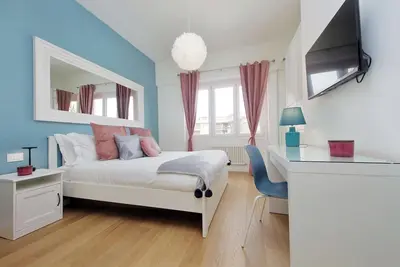 Image de Spacious and cozy apartment near Metro A