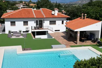 Image de Enjoy the elegance of Villa Azahar tucked away in the hills near Malaga