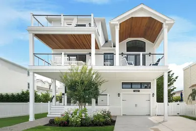 Image de Victory Breeze - 7 bedroom - Luxury End Home - Ocean Views - Pool - Avalon, Nj