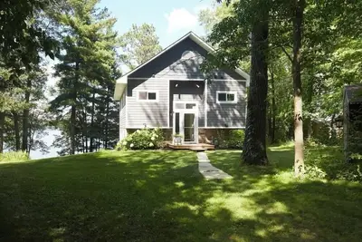 Image de Relax Lakeside at Lower Sylvan Oasis, 2 Bed & 3 Bath