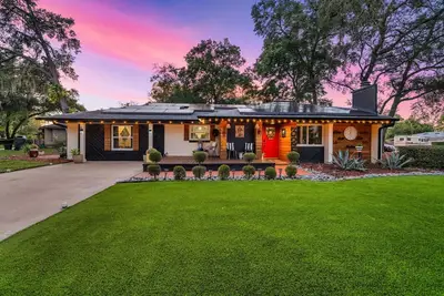 Image de Themed 6br Home! Prime Location! Very Spacious! Close to Disney and Universal!