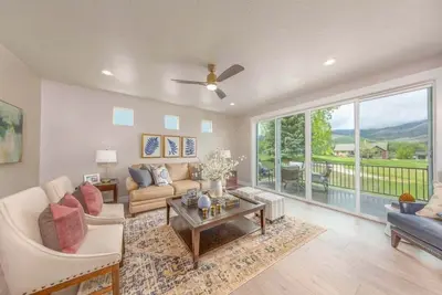 Image de 682 • Brand New 3b3b Ski Chalet Near Deer Valley