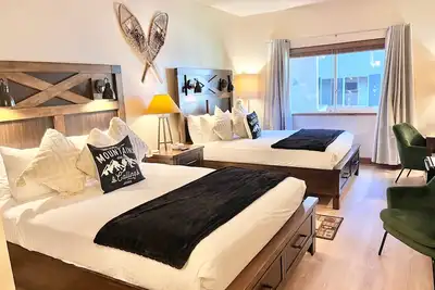 Image de 2066 • Relaxing Double Queen Mountain Getaway Near Park City & Sundance Ski Resorts