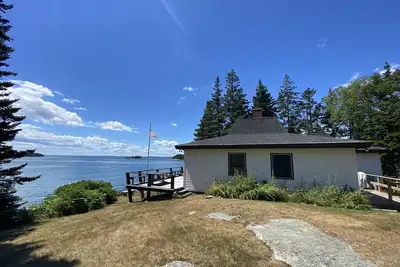 Image de Elsmere - Contemporary Cottage off Sand Beach Road