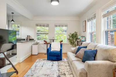 Image de Let's Get Cozy In Seattle! Just Steps From Iconic Sites