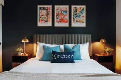 Image de Newly Renovated/Mins to Airport/Private Yard/Sea