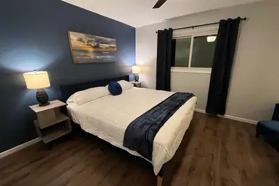 Image de True: New Phenomenal 5br-2bt Spacious House with Fenced in Playground