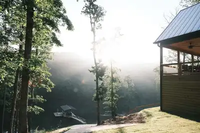 Image de White Oak: Waterfront on Smith Lake!