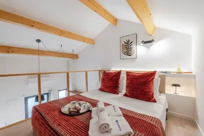 Image de Authentic Studio 10 with Terrace by HostWise