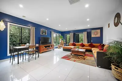 Image de 4 Br home in West of Melbourne.