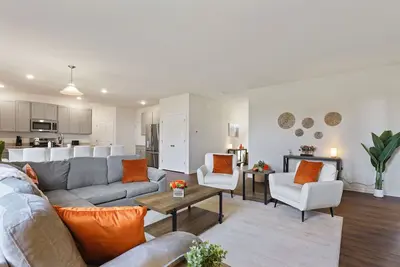 Image de Trust: 3br - 2 Bt Spacious House w/ Boho Aesthetic