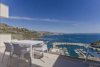 Image de RentitSpain Vue sur la mer piscine et plage privée