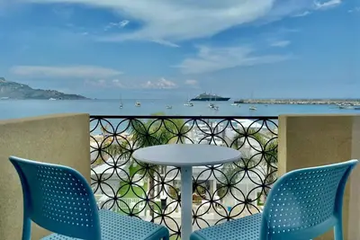 Image de Seafront, central and modern:breathtaking views in the heart of Giardini Naxos