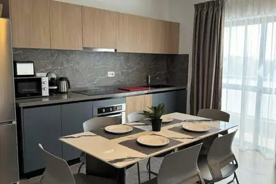 Image de Family 2-Bedroom Apartment – by HostMT