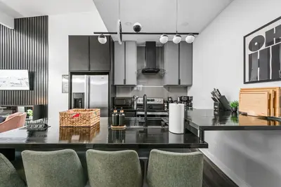 Indy Gem | 3br w/ Fire Pit, Games + Prime Location