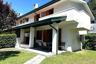 Image de Villa confortable à Bibione avec accès à la piscine