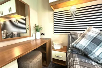 Image de Roulotte-Exécutif-Salle de bain privée-Vue sur Jardin-Seashell Retreat