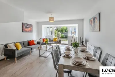 Image de Maison-Salle de bain privée