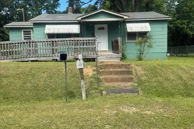 Image de Cozy 3-bedroom house with Ac in charming Clinton