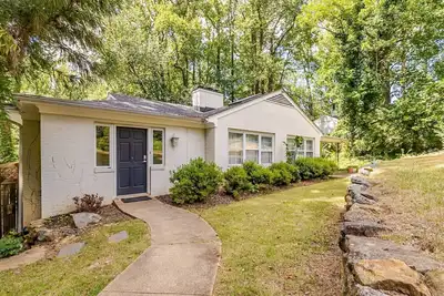 Image de Peaceful and Spacious Woodland Haven Near Uva