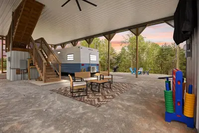 Image de ~Lady May~Glamping on DaleHollow<4 miles lake/golf