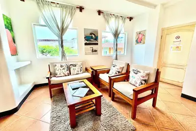 Image de Perfect for family or friends 4 Bedroom 2 bath