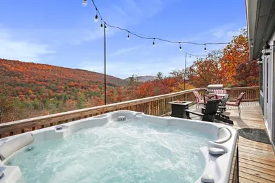 Image de Stargazers Cabin Hot Tub! Mountain Views!