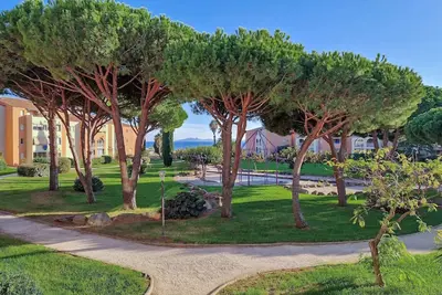 Image de Amazing apartment in La Londe les Maures