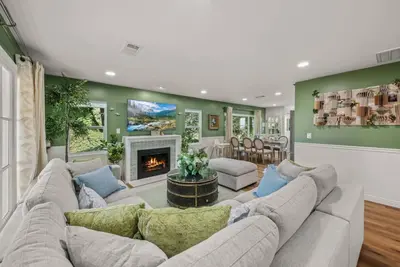 Image de Rooftop View, Spacious Yard, 19 min Disney, Or3