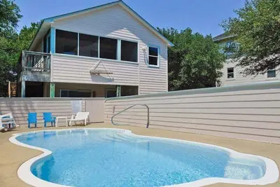 Image de Beached & Lovin It: Pool, Games, Walk to Beach