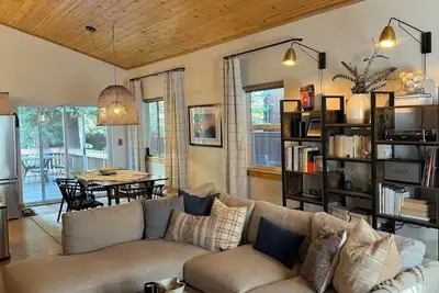 Image de Well appointed 3br house in Truckee, 20-25 mins from Northstar, Palisades